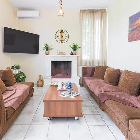 Philippos House Holiday home *